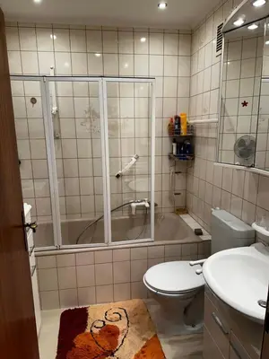 Ein Badezimmer in der Unterkunft KRAICHGAU # 3-ZKB mit Balkon im EG, Monteurzimmer