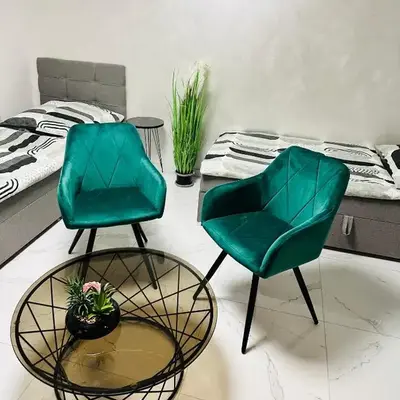 FeWo BEE61 * Langen EXKLUSIV für 4 Personen *Vollausstattung mit Küche* inklusive TERRASSE