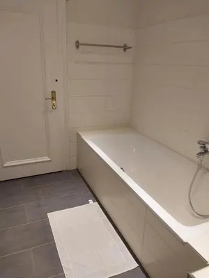 Ein Badezimmer in der Unterkunft Ferienwohnung Zum Backenzahn