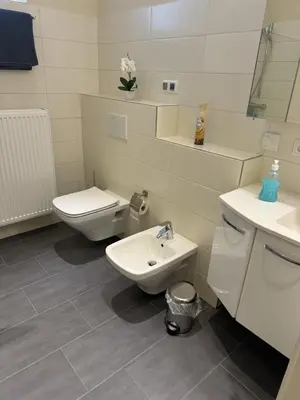 Ein Badezimmer in der Unterkunft Ferienwohnung Zum Backenzahn
