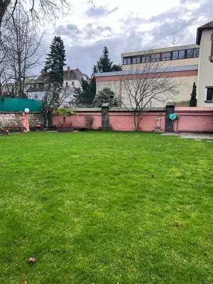 Ein Garten an der Unterkunft Albert-Schulte-Park Apartment- Worms