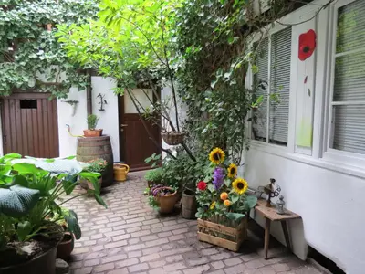 Ein Garten an der Unterkunft Im Alten Kaufhaus