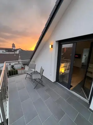 Ein Balkon oder eine Terrasse in der Unterkunft Charmantes Studio-Apartment im Herzen von Neureut - Fußbodenheizung, Regendusche, Waschmaschine, Stellplatz