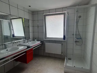 Ein Badezimmer in der Unterkunft Privatzimmer direkt an der Uniklinik Mainz
