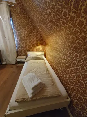 Ein Bett oder Betten in einem Zimmer der Unterkunft Privatzimmer direkt an der Uniklinik Mainz