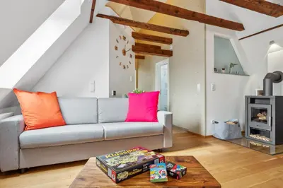 Ein Sitzbereich in der Unterkunft Feuerstein - 2 BR-Appartment Smart-TV