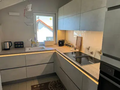 Küche/Küchenzeile in der Unterkunft Spacy 3 Bedroom plus Sleeping couch Apartment Work&Travel close to Heidelberg