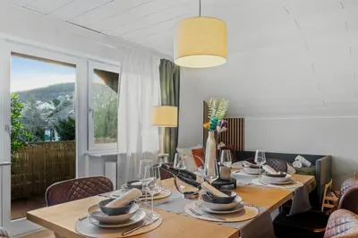 Grundriss der Unterkunft UPPER ROOM: Apartment mit exklusiver Ausstattung-Ausblick auf Weinberge&Mandelblütenpfad