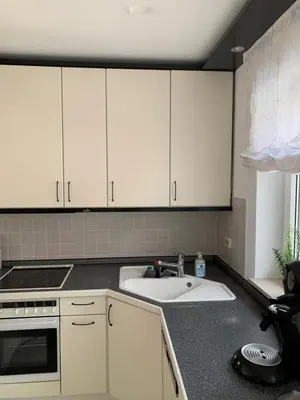 Küche/Küchenzeile in der Unterkunft moderne 2-Zimmer Wohnung in Rastatt