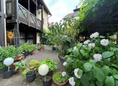 Ein Garten an der Unterkunft Apartment Gerberbachviertel