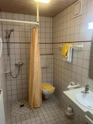 Ein Badezimmer in der Unterkunft Hotel Cronberger Hof