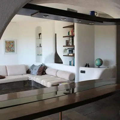 Hermitage-Dahn Modern retreat