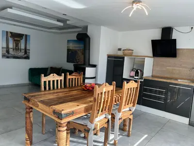 Küche/Küchenzeile in der Unterkunft Moderne Ferienwohnung in Dilsberg