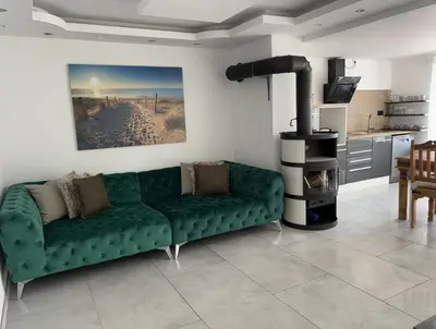 Ein Sitzbereich in der Unterkunft Moderne Ferienwohnung in Dilsberg