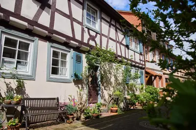 Ein Garten an der Unterkunft hygge-flats - Zentral für 2-4 Personen, WLAN