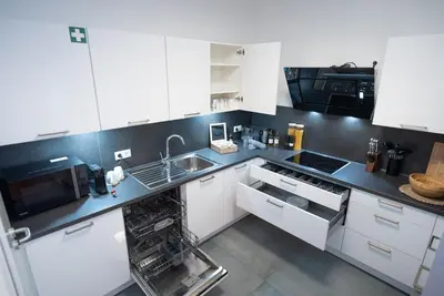 Küche/Küchenzeile in der Unterkunft Großes zentrales Apartment Terrasse 2 Bäder