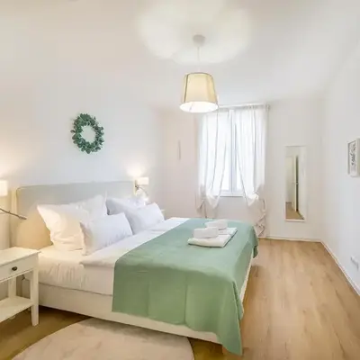 FLAIR Homes - Design Apartments with Smart-TV