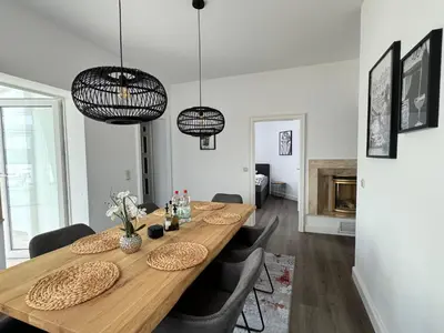 Ein Sitzbereich in der Unterkunft 220 qm Penthouse Wohnung mit Fahrstuhl - ohne SPA