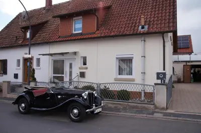 Das Gebäude in dem sich die Ferienwohnung befindet