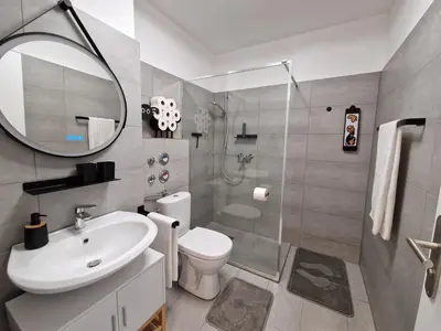 Ein Badezimmer in der Unterkunft MAWULO Studio Neustadt Zentrum