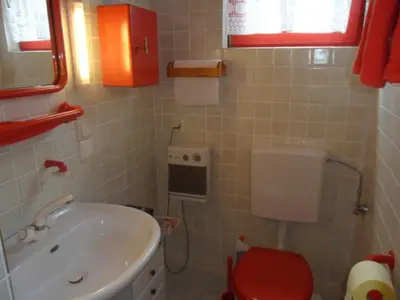 Ein Badezimmer in der Unterkunft Haus Tsavo