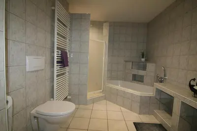 Ein Badezimmer in der Unterkunft Haus Pleidelsheim