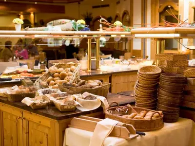 Essen im Hotel oder in der Nähe