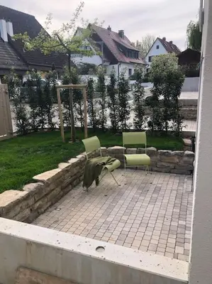 Ein Garten an der Unterkunft Appartment SPATZENNEST