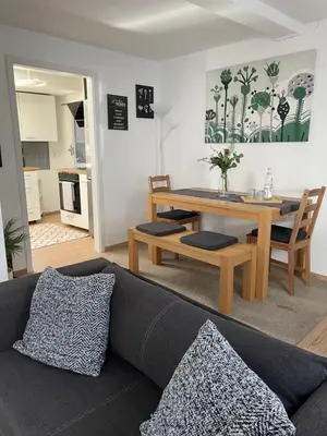 Küche/Küchenzeile in der Unterkunft Charmante Wohnung in Burgnähe