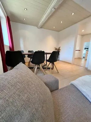 Ein Sitzbereich in der Unterkunft 90qm Ferienhaus Lorsch