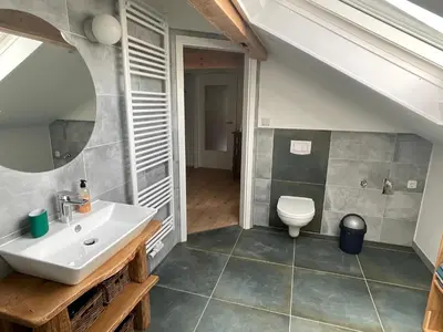 Ein Badezimmer in der Unterkunft Gemütliche Dachwohnung am Tor zum Schwarzwald