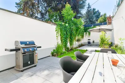 Ein Garten an der Unterkunft Lemon3 - privater Garten mit Grill, Mini-Gym, zentral in Karlsruhe