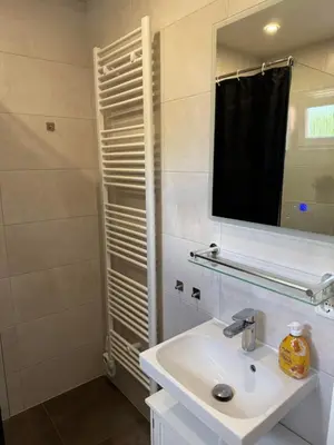 Ein Badezimmer in der Unterkunft Gästehaus Schröder