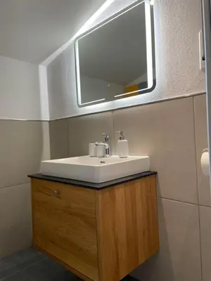 Ein Badezimmer in der Unterkunft Haus Edith