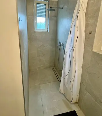 Ein Badezimmer in der Unterkunft 2 ZKB Apartement in Mannheim Buga - Küche - Parken