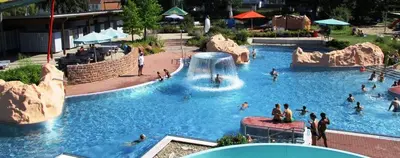 Der Swimmingpool an oder in der Nähe von Ferienwohnung Weltachs