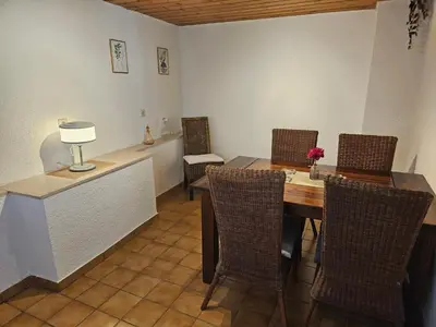 Ein Sitzbereich in der Unterkunft Ferienwohnung Heppenheim an der Bergstraße WHG 5