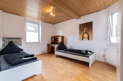 Ein Sitzbereich in der Unterkunft Wohnung für 8 Personen in ehemaligem Weingut mit 4 Schlafzimmern