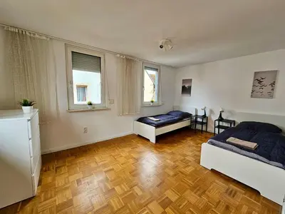 Ein Bett oder Betten in einem Zimmer der Unterkunft Work & Stay House in Biebelnheim
