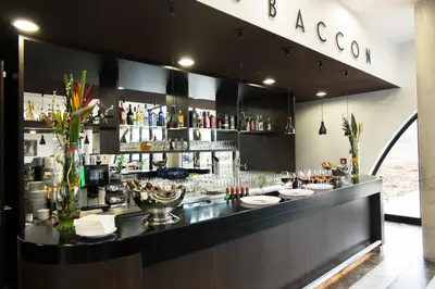 Getränke in der Unterkunft Tobbaccon Hotel