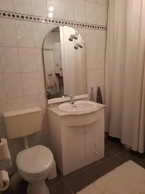 Ein Badezimmer in der Unterkunft Gemütliches Häuschen