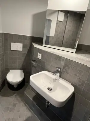 Ein Badezimmer in der Unterkunft FlaKturm Wertheim