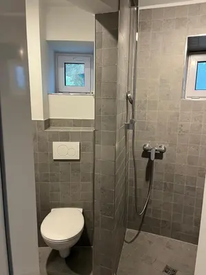Ein Badezimmer in der Unterkunft FlaKturm Wertheim
