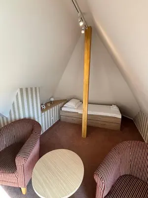 Ein Sitzbereich in der Unterkunft Hotel Ortel GmbH