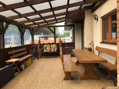Ein Sitzbereich in der Unterkunft Ferienwohnung Zum Eduardstal