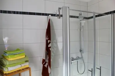 Ein Badezimmer in der Unterkunft Ferienwohnung Karolus