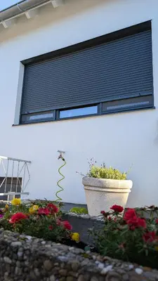 Ein Garten an der Unterkunft Black Forest Gate Apartment