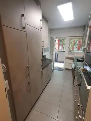 Küche/Küchenzeile in der Unterkunft Gemütliche 3-Zimmer-Wohnung mit TG-Stellplatz - Top-Lage in Karlsruhe