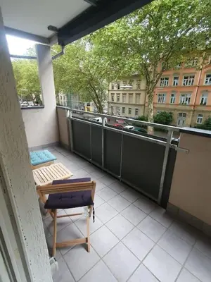 Ein Balkon oder eine Terrasse in der Unterkunft Gemütliche 3-Zimmer-Wohnung mit TG-Stellplatz - Top-Lage in Karlsruhe