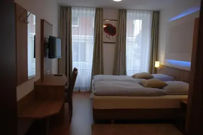 Ein Bett oder Betten in einem Zimmer der Unterkunft Hotel Rest Inn